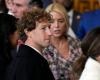 “She just had to not show them”, Mark Zuckerberg ogles Jeff Bezos' fiancée, Internet users blame her: The slideshow