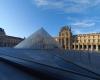 The Mona Lisa soon to be moved? Saturated with visitors and dilapidated, the Louvre museum is deteriorating according to an alarming report which calls for strong action