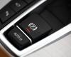 No one thinks of pressing this small button – its hidden function nevertheless allows more comfortable driving