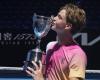 Hope of Swiss tennis, Henry Bernet wins the Australian Junior Open