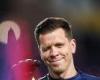 Flick reveals the reason for starting Szczesny against Valencia